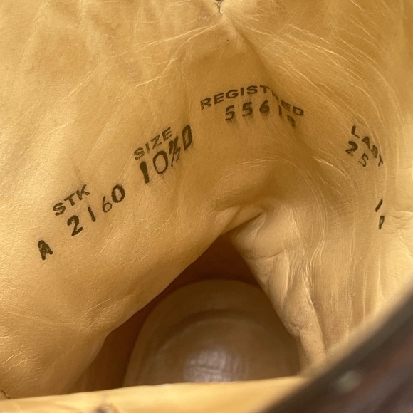 Corral Brown Vintage Western Boots with Embroidered Detailing - Picture 8 of 9